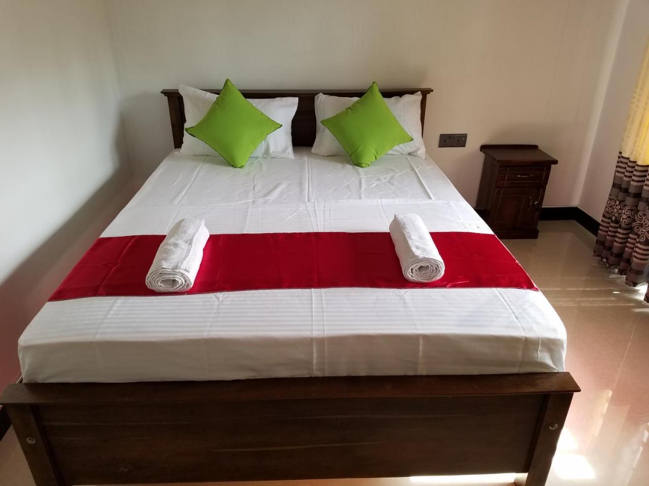Yashumi Homestay Дамбулла Экстерьер фото