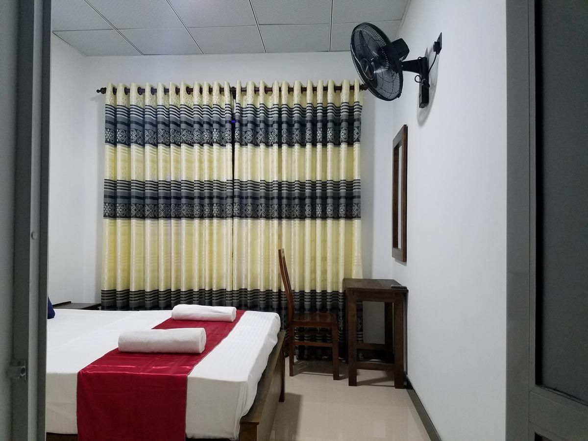 Yashumi Homestay Дамбулла Экстерьер фото