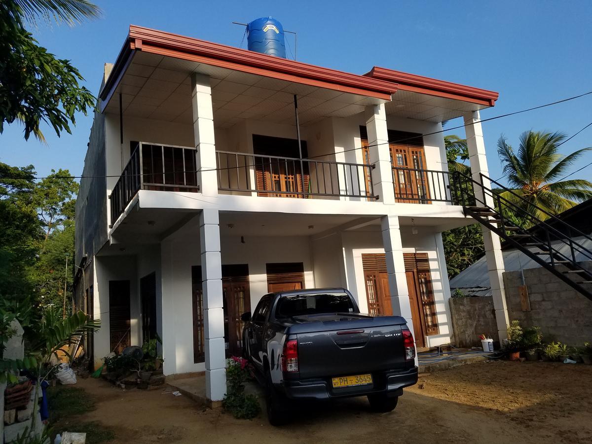 Yashumi Homestay Дамбулла Экстерьер фото