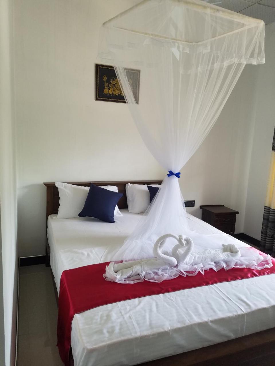 Yashumi Homestay Дамбулла Экстерьер фото